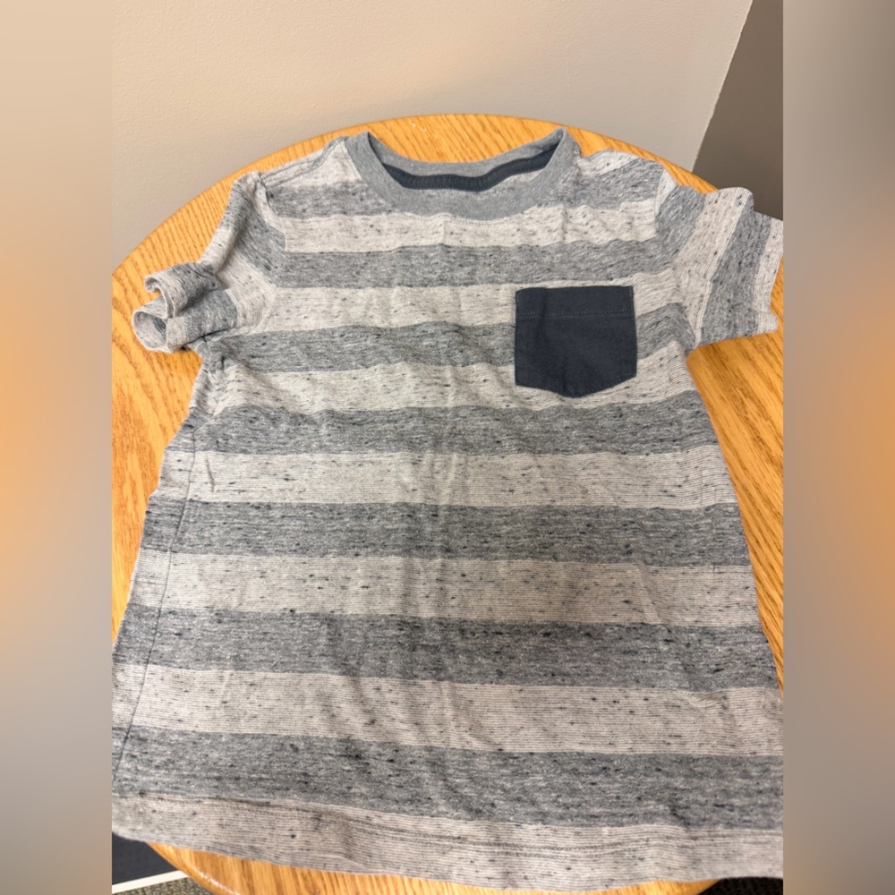 Cat & Jack Gray and Heather Striped Short Sleeve Tee with Pocket